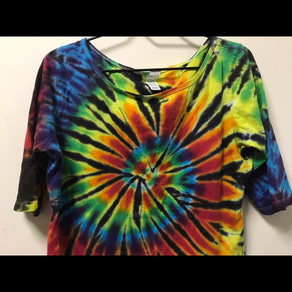 Cool Multicolored Tie Dyed Shirt! - Picture 6 of 7